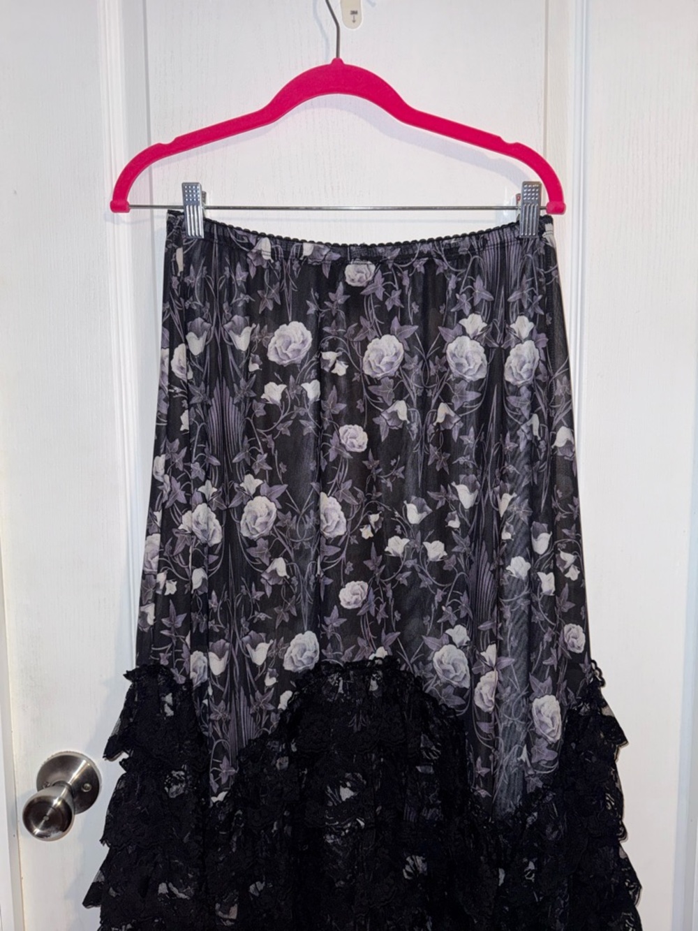 Widow sheer floral skirt - Picture 7 of 12